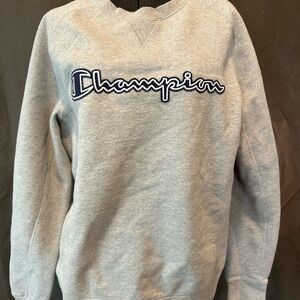 Champion Men's Gray Crewneck Sweater